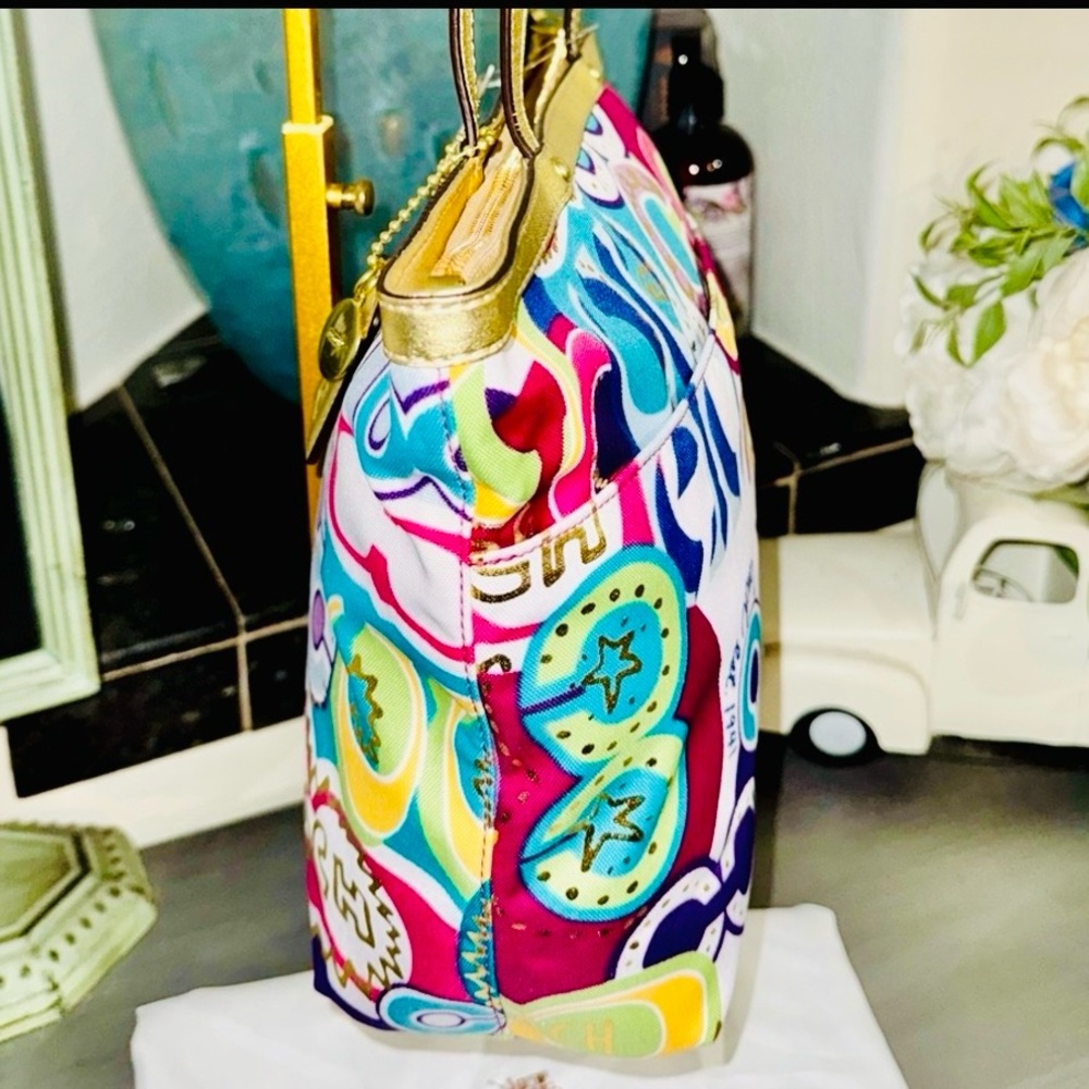 Coach Poppy C Graffiti bag 2012, top zip, gold leather F19434 - NEW With Tags - Picture 10 of 16